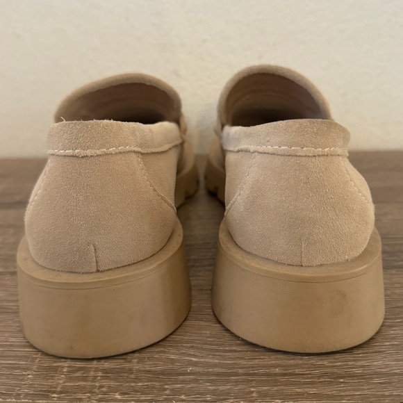 Dolce Vita Elias Flats, Dune Suede, Size 7.5 - Picture 7 of 9
